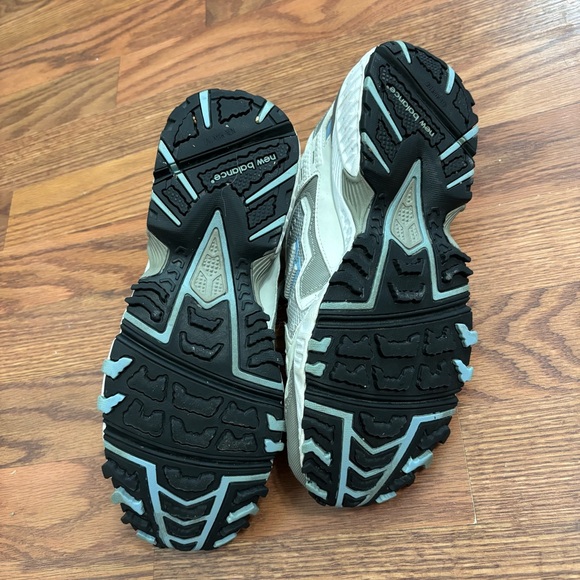 New Balance 479 Running Hiking Athletic Shoe - Picture 6 of 6